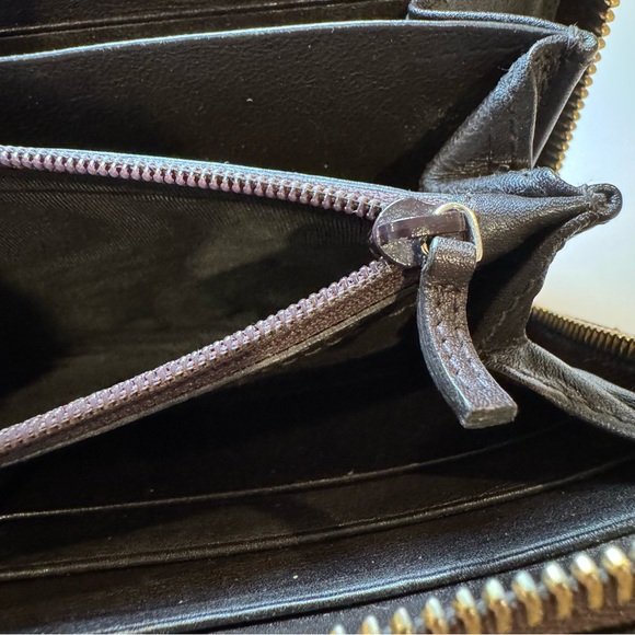 Gucci Sukey Zip Around Wallet In Dark Brown Leather W Goldtone GG Logo - Picture 13 of 16